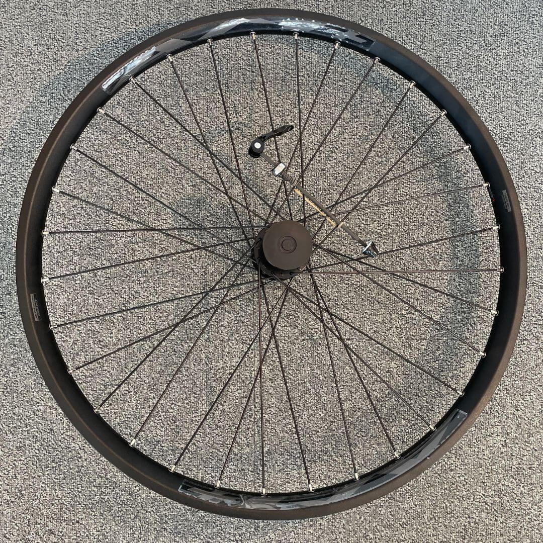 OBROČNIK GIANT GE35(AM) 27.5x32H zadnji QR