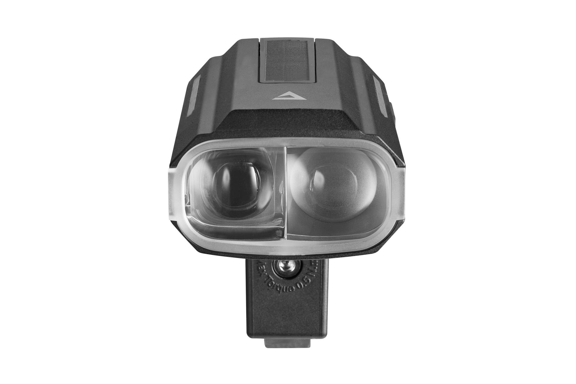 LUČ GIANT Recon HL 2600
